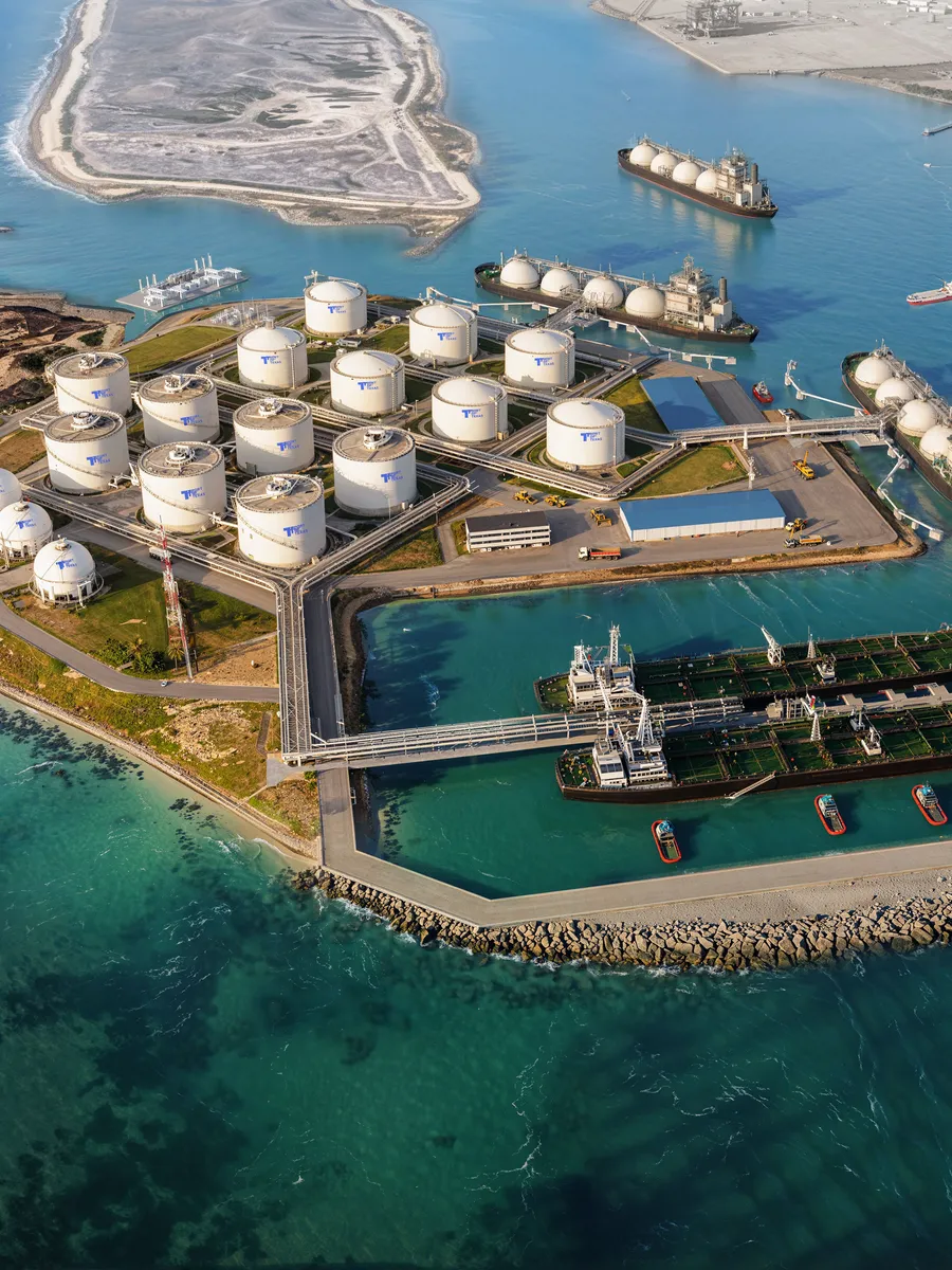 Rendering of Berry Island developed with storage tanks and a six-dock VLCC basin